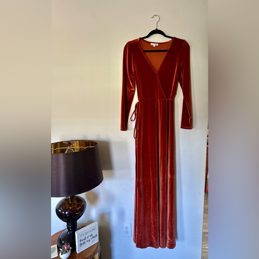 Baltic Born Rust Long Sleeve V-Neck Gown